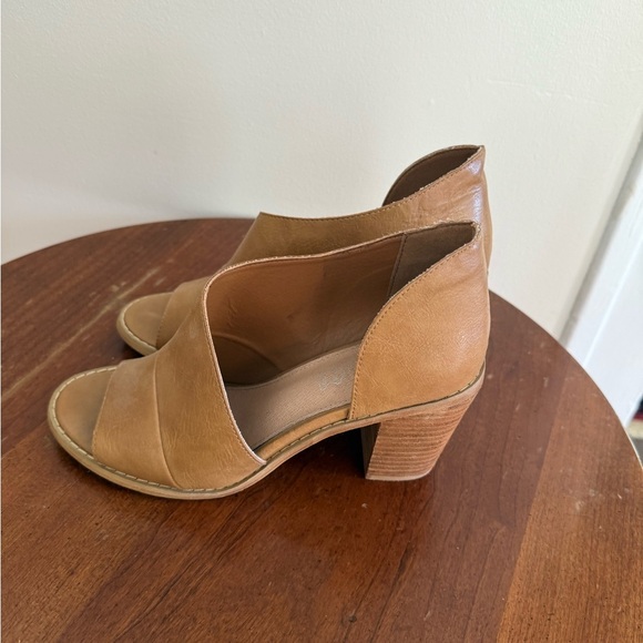 Mi.iM Brown Jessica Heels Cutout Women’s Size 8.5 - Picture 5 of 10